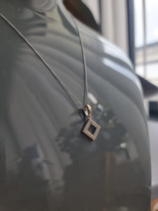 Pendant with White Diamonds in a Square Shape | Fête Jubilee III