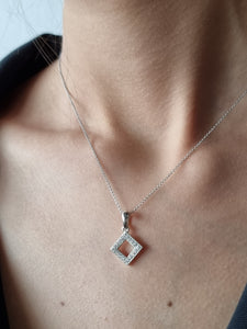 Pendant with White Diamonds in a Square Shape | Fête Jubilee III