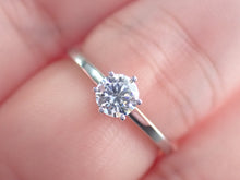 Load image into Gallery viewer, Engagement Ring with a Single Solitaire Round White Diamond | Fête Matrimony XXVII
